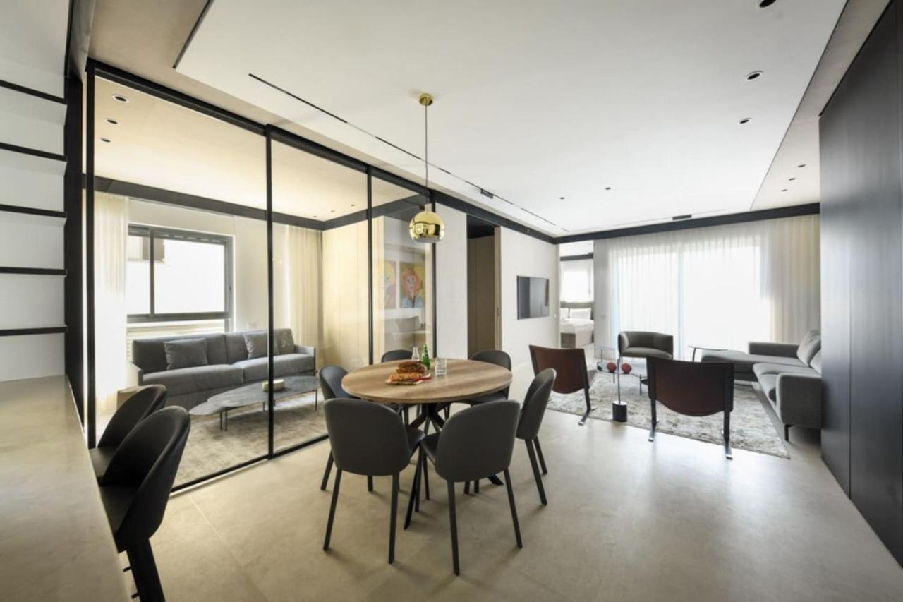 Modern And Vibrant 1Br Apt With Private Balcony * Tel Aviv