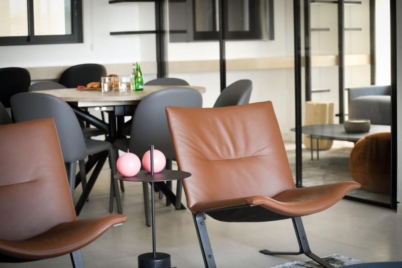 Apartamento Modern And Vibrant 1Br Apt With Private Balcony Tel Aviv